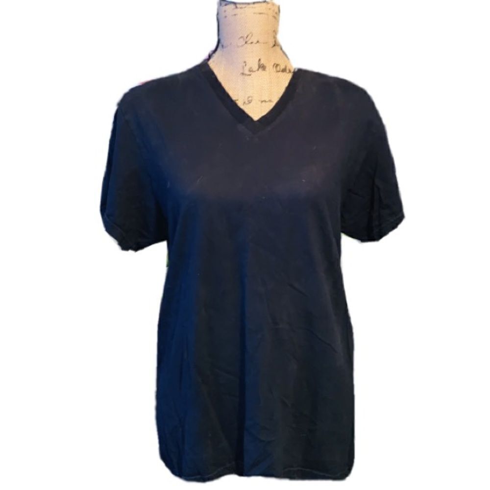 Calvin Klein V-neck t-shirt size M